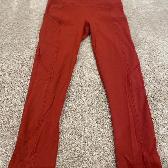 Lululemon leggings size 2 - Picture 2 of 3